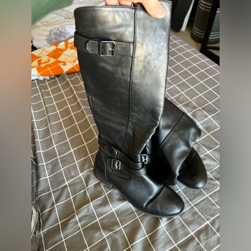 Women’s knee high boots
